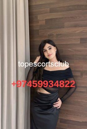 Model Pooja